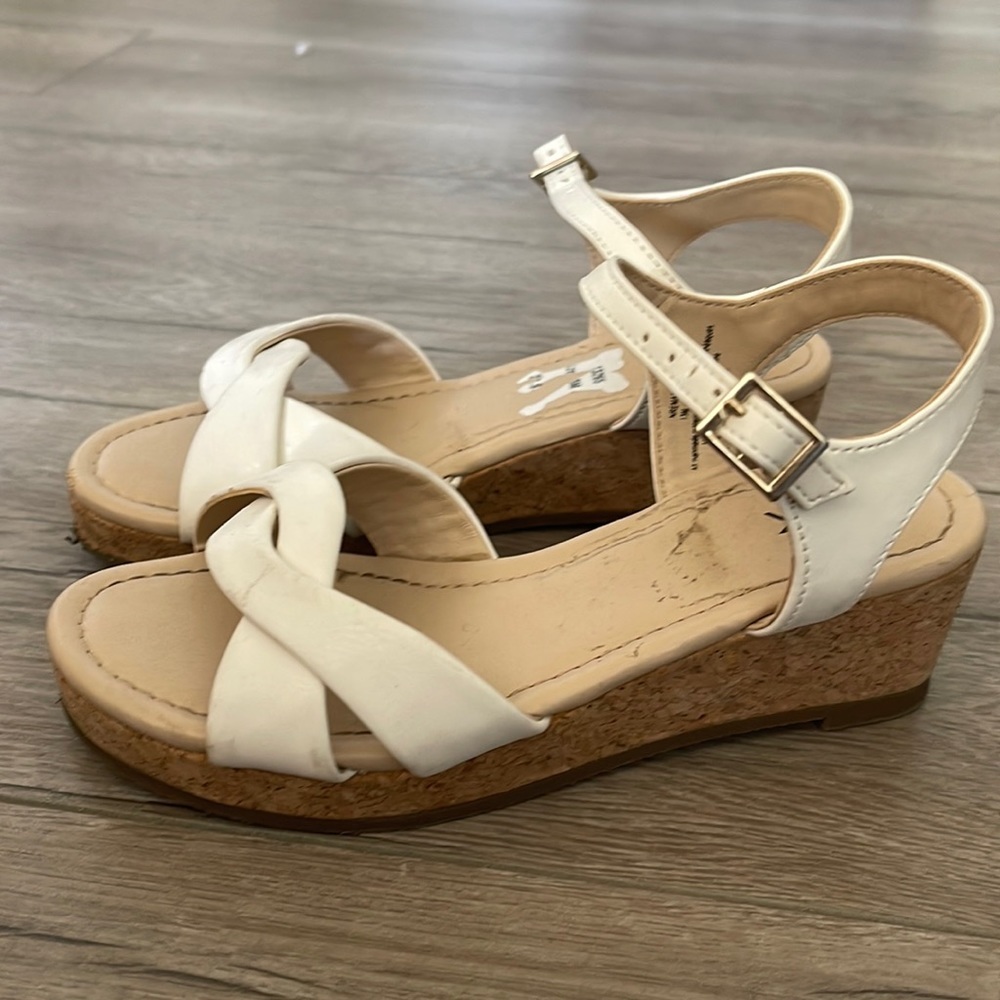 Girls 13 Nordstrom Rack white open toe wedges shoes